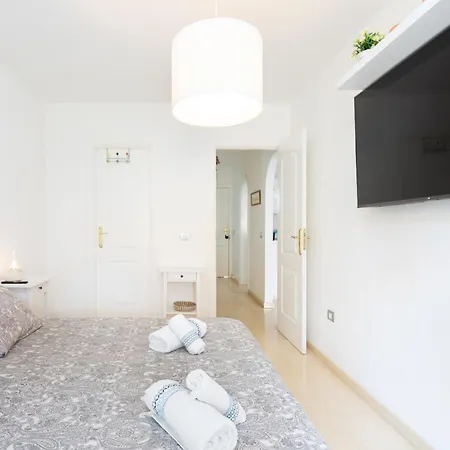 公寓 Home2book Cozy Terrace With Pool Views *
