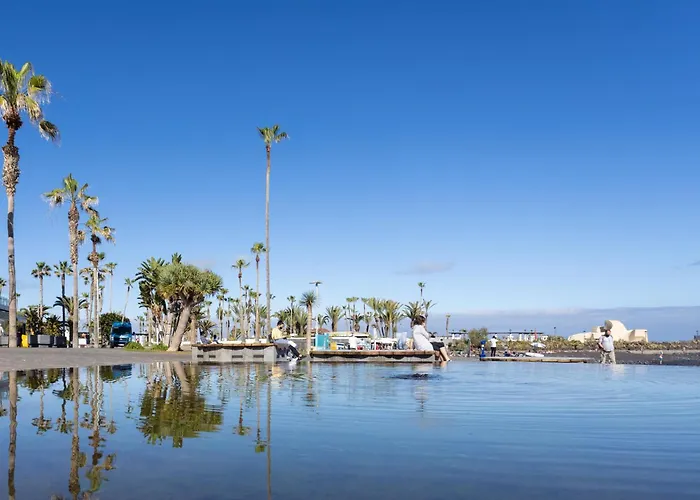 아파트 Home2book Cozy Terrace With Pool Views